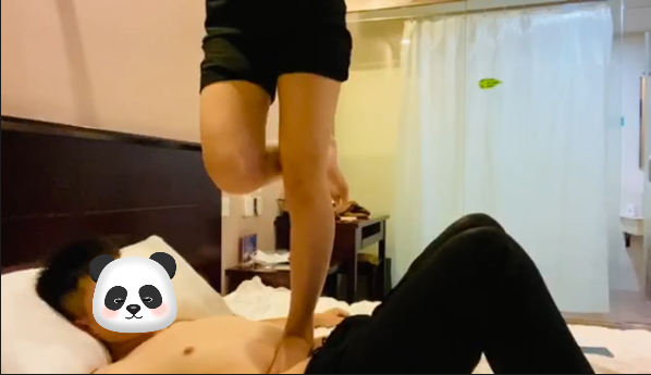 图片[4]_【小薇】素人高中生裸足白袜各种踩_HD绳艺资源