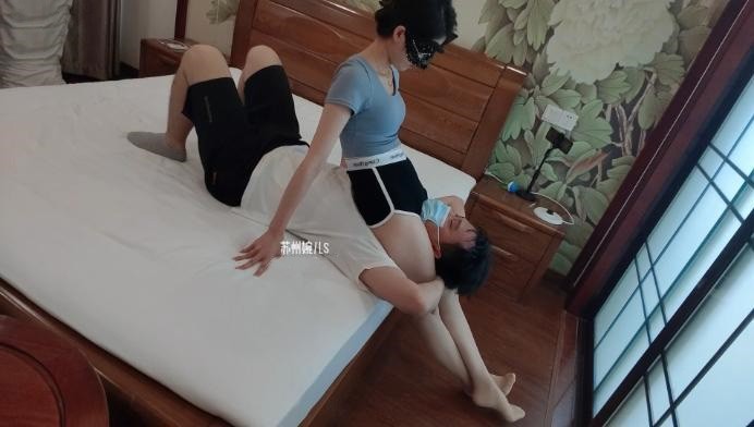 图片[12]_【婉儿原创】腿绞挑战多次晕厥 婉儿肉丝美腿绞杀前来挑战的小伙_HD绳艺资源