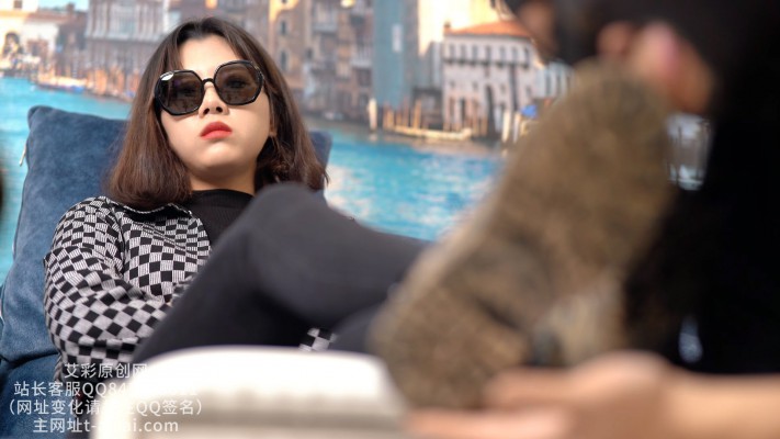 【黑丝诱惑】素人姣姣床上长筒黑丝诱惑调教 YC-221215-9