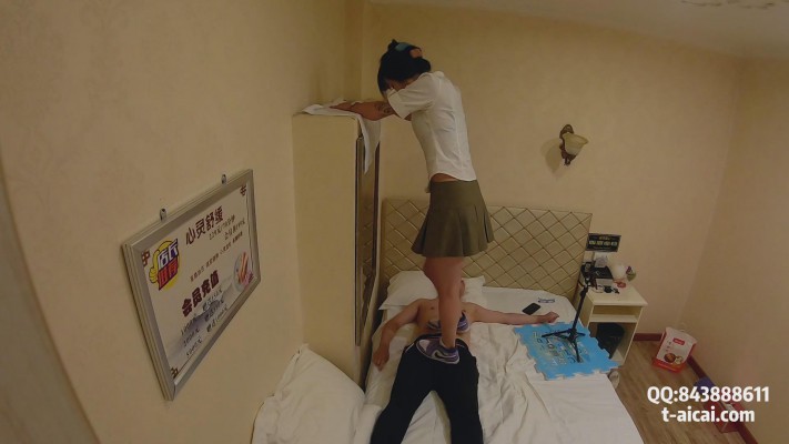 【W.K.T】—双女主恋足深喉 YC-221223-3