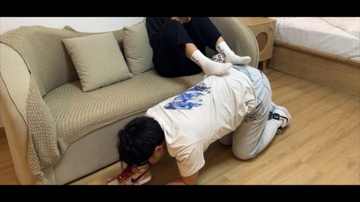 图片[6]_【无双工作室】素人系列二：给素人舔鞋底，鞋底喂食_HD绳艺资源