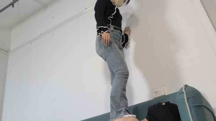 图片[10]_【女神学院·稚主KK】棉袜踩踏踢裆_HD绳艺资源