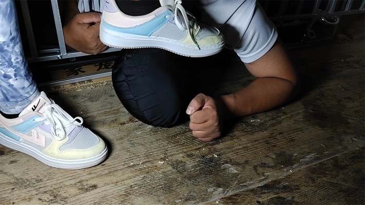 图片[7]_10分钟全语言羞辱运动鞋踩面包、喂食&长期圈养_HD绳艺资源