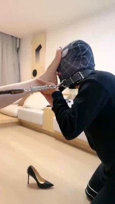 图片[6]_【妲己】双S–黑色高跟刑虐-耳光/长靴全体重踩踏/藤条抽_HD绳艺资源