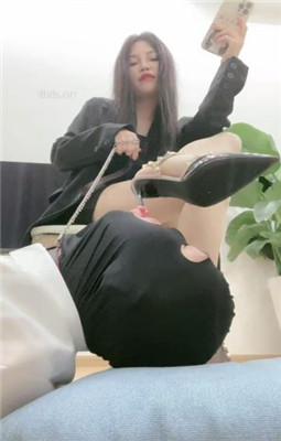 图片[12]_【甜一】铆钉高跟肉丝跪舔/虐乳_HD绳艺资源