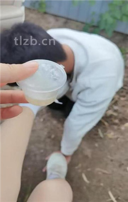 图片[4]_【喵主】户外虐-白鞋白袜踩虐舔/踢踹_HD绳艺资源