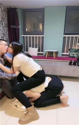 图片[6]_【伊兮夫妻】夫妻主VS绿帽奴-舔脏鞋踩踏骑马_HD绳艺资源