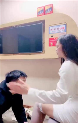 图片[12]_【白茶】白长靴白丝跪舔恋足调_HD绳艺资源