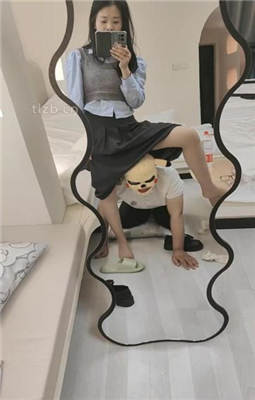 图片[6]_【小奶糖】镜前骑马辱/闻舔皮鞋白袜_HD绳艺资源