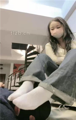 【晨希】裸足深喉脚奴 YC-221223-6