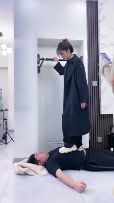 领主s脚耳光深喉踩脸系列(一) YC-221227