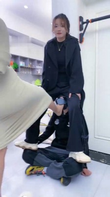 领主s脚耳光深喉踩脸系列(一) YC-221227
