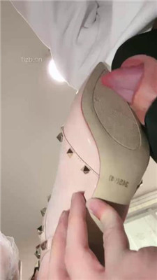 图片[13]_【糯米姐姐】白丝配华伦天奴教训狗奴_HD绳艺资源