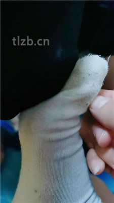 图片[5]_【西安欣】脚插嘴/舔皮鞋白袜/踩踏_HD绳艺资源