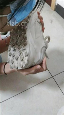 图片[4]_【爱可呀】学姐舌头清洗各种鞋/脚喂食踩舌【完整版】_HD绳艺资源