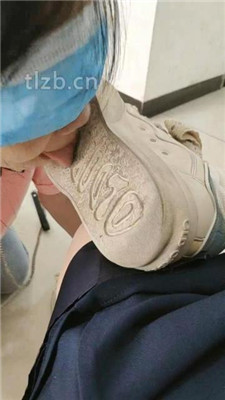 图片[10]_【爱可呀】学姐舌头清洗各种鞋/脚喂食踩舌【完整版】_HD绳艺资源