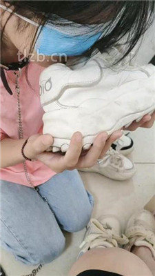 图片[13]_【爱可呀】学姐舌头清洗各种鞋/脚喂食踩舌【完整版】_HD绳艺资源