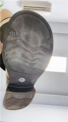 图片[2]_【奈奈】第一视角-脏鞋底胯下辱_HD绳艺资源