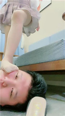 图片[8]_【素人星探】原味丝袜jio闻舔/高跟插嘴_HD绳艺资源