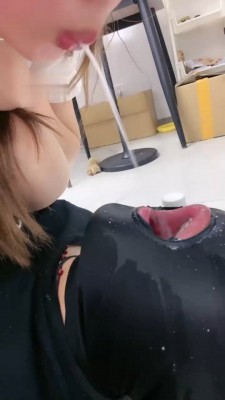 图片[3]_【樱子大人】重度呕吐物/跪求喝圣水_HD绳艺资源