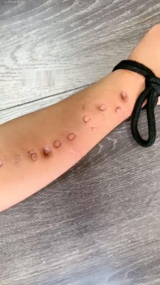 图片[3]_【沅芷大人】捆手狠虐-全体重踩胳膊/高跟扎入肉里【完整版】_HD绳艺资源