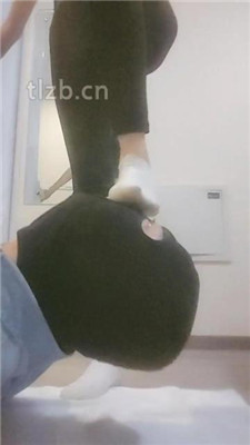 图片[12]_【美娜格格】运动女神-脏鞋底白袜虐废【完整版】_HD绳艺资源