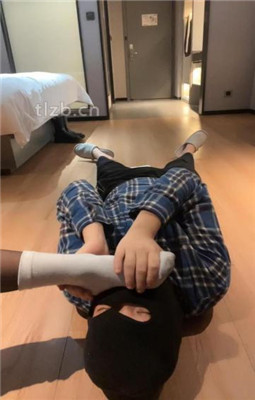 图片[6]_【绝美兔绳艺导师】喝洗脚水/跪舔脏鞋白袜_HD绳艺资源