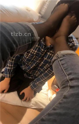 【兔粉粉】吊带黑丝的蹂躏 YC-221229-2