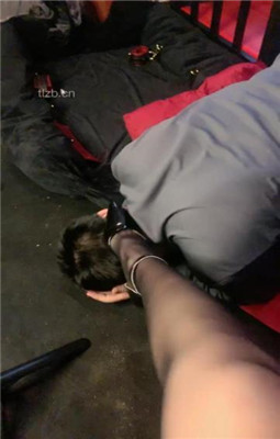 【黑丝诱惑】素人姣姣原味牛仔裤长靴坐脸窒息 YC-230103-4