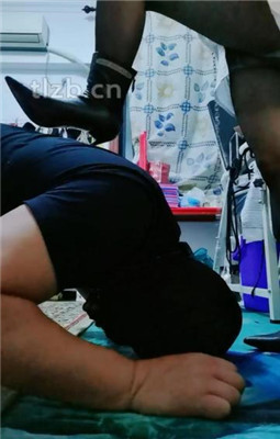 图片[3]_【西安欣】镜前骑马/舔短靴黑丝/踩踏/窒息_HD绳艺资源