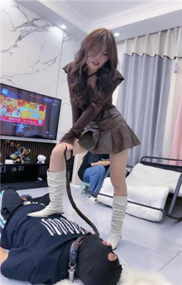 图片[8]_【麋鹿银儿】双S-狗链遛狗/长靴踩/腿绞/圣水喷脸/踩脖窒息_HD绳艺资源