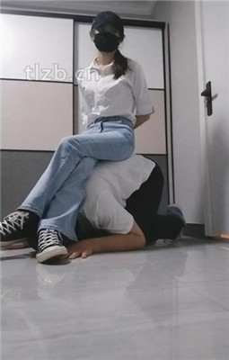 图片[12]_【美娜格格】高难度挑战专场-耳光/提档/帆布鞋踩/揪耳朵_HD绳艺资源