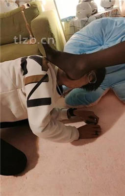 图片[9]_【鱼子酱】双S奶狗原味鞋袜脚跪舔_HD绳艺资源