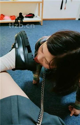 图片[4]_【清见】母畜镜前羞辱-舔皮鞋白袜-骑马-耳光_HD绳艺资源