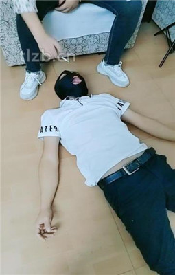 图片[16]_【广东迪迪】素人绳艺导师-跑鞋踩踏/耳光/骑马_HD绳艺资源