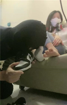 图片[9]_【漫漫】网咖桌底视角伺候_HD绳艺资源