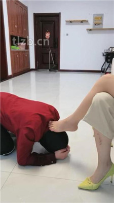 图片[8]_【凌儿女神】贱奴下跪做家务/高跟踩_HD绳艺资源