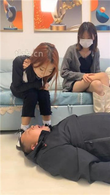 图片[8]_【精神小妹】双S-素人学生主-脏鞋脏袜臭脚辱_HD绳艺资源