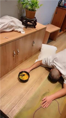 图片[3]_【陈甜女帝】长靴原味船袜jio踩地毯狗_HD绳艺资源