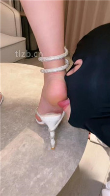 图片[18]_【琪琪大人】臣服脚下-高跟凉鞋踩脚垫_HD绳艺资源