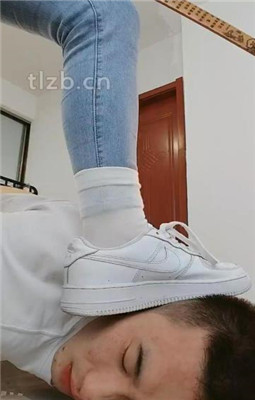 图片[10]_【悦主大大】圈养奴化-转胯骑马-囚禁狗笼-舔白袜裸足_HD绳艺资源