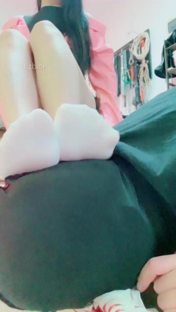 图片[3]_【甜心教主】人体除臭器-闻白袜-吃鞋底口水浓痰-深喉_HD绳艺资源