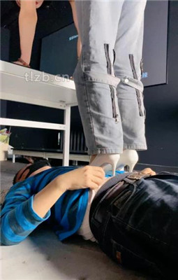 图片[2]_【冰诺】高跟全体重踩踏_HD绳艺资源