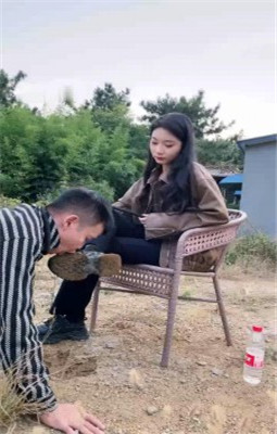 图片[5]_【允薇】庄园清理女主脏泥靴底/训练飞踹踩踏_HD绳艺资源