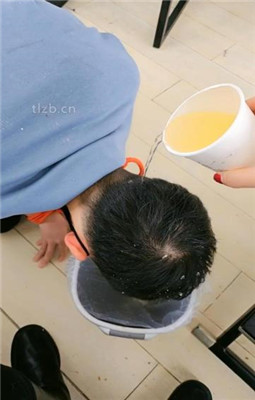 图片[16]_【夏娃】家奴伺候/圣水淋头/鞋底喂食_HD绳艺资源