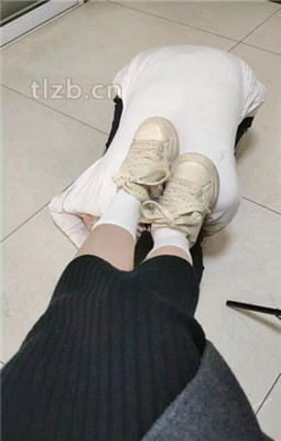 图片[9]_【爱可呀】双S玩学姐-清理鞋底/胶带封嘴/吹风机加热吸味_HD绳艺资源