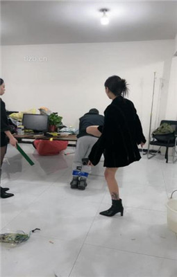 【黑丝诱惑】素人姣姣长靴网袜诱惑坐脸窒息你 YC-230109