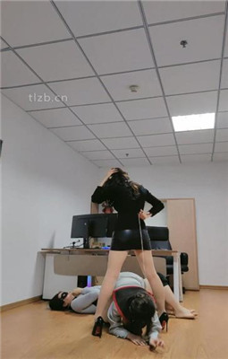 【彼岸花】三双长靴暴踩毯子 YC-230109-3