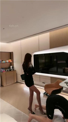 图片[14]_【美美子】长靴/高跟踢裆踩踏-耳光坐垫/恋足闻_HD绳艺资源