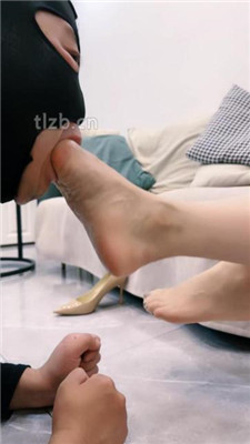 图片[20]_【辣姐】绳艺学员犬化教学-如何正确舔脚_HD绳艺资源